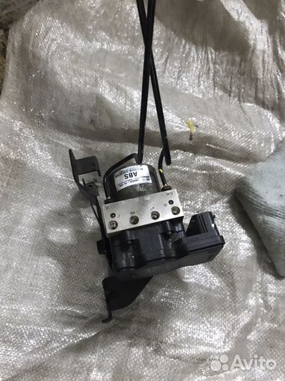 Хюндай солярис Hyundai Solaris блок абс