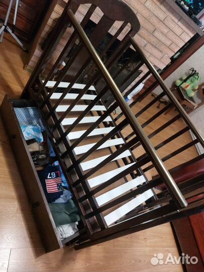 Детская кроватка 