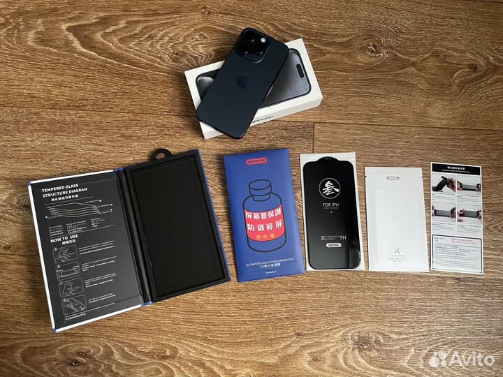 Защитное стекло iPhone 15 Pro