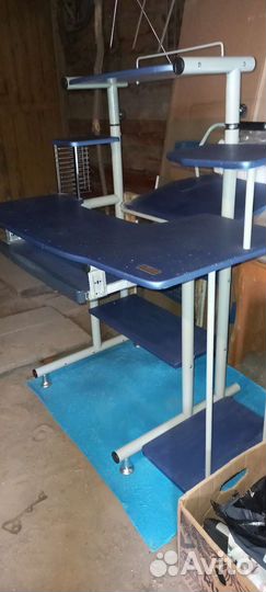 Компьютерный стол