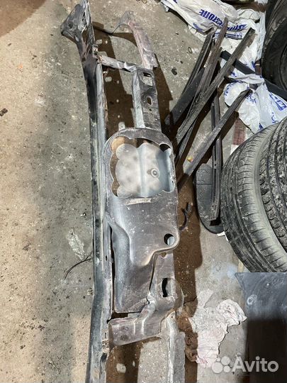 В разборе VW Passat B3 запчасти