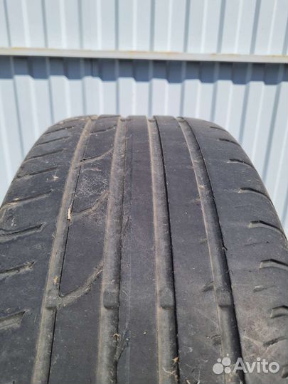 Continental ContiPremiumContact 2 215/60 R17 96H