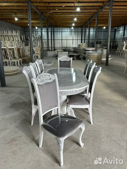 Стол и Стулья