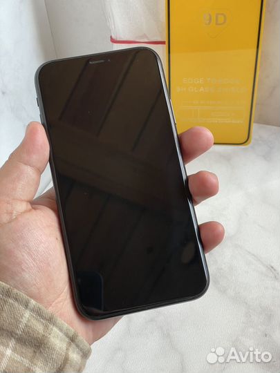 iPhone Xr, 64 ГБ
