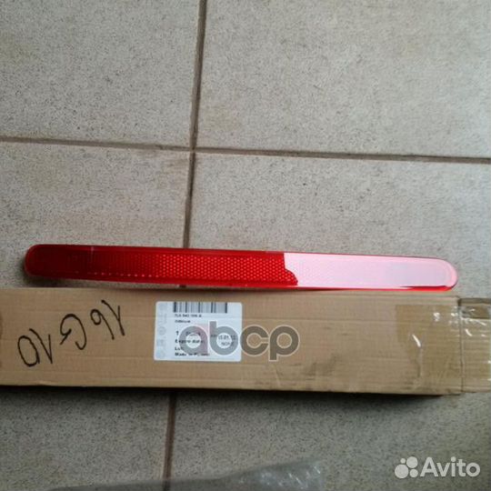 Светоотражатель Бампера Заднего R Vag 7l6 945 1