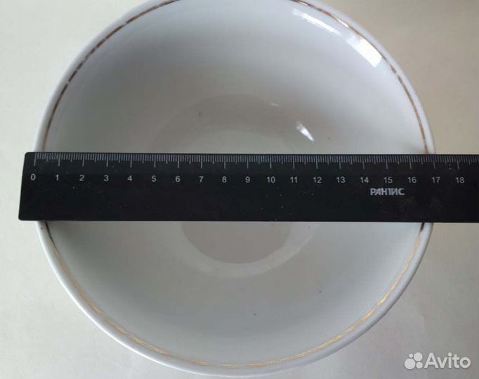 Тарелки большие глубокие суповые