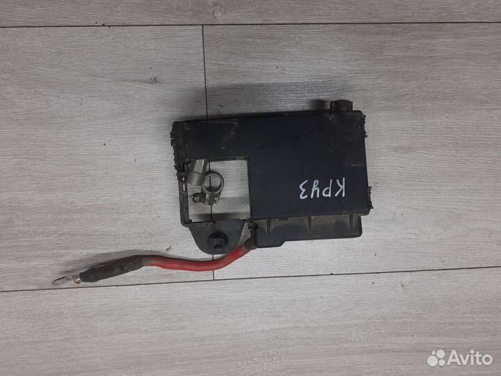 Блок предохранителей акб Chevrolet Cruze