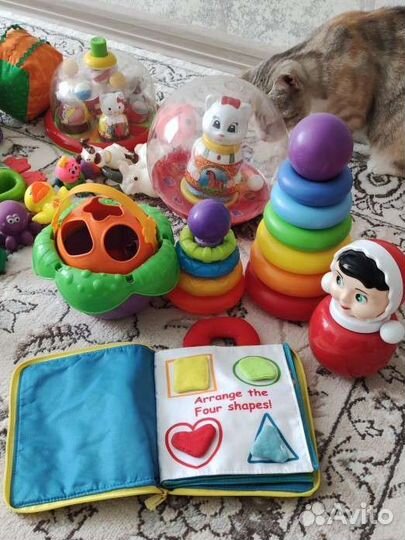 Развивающие игрушки пакетом