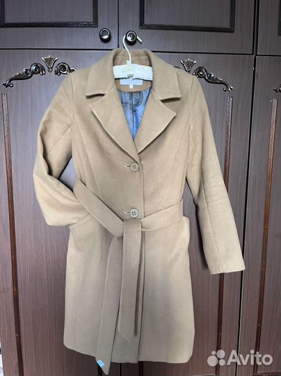 Пальто женское демисезонное 42