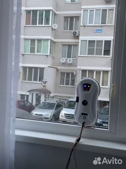 Робот мойщик окон