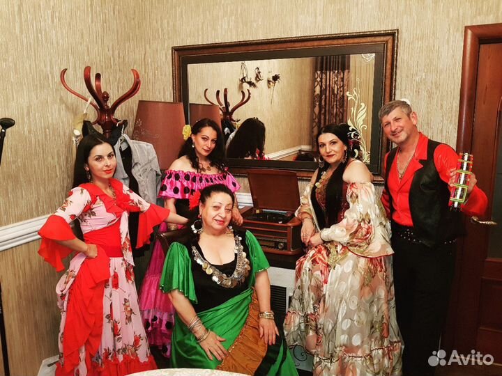 Артисты.Цыганский шоу-театр 