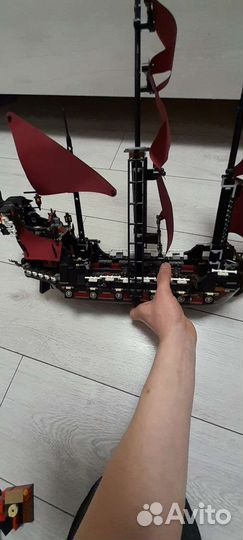 Лего корабль Пираты Карибского Моря