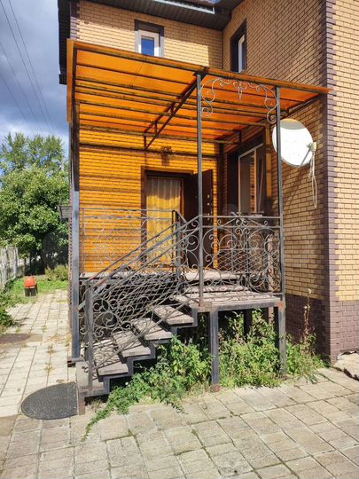 Дом 180 м² на участке 20 сот.