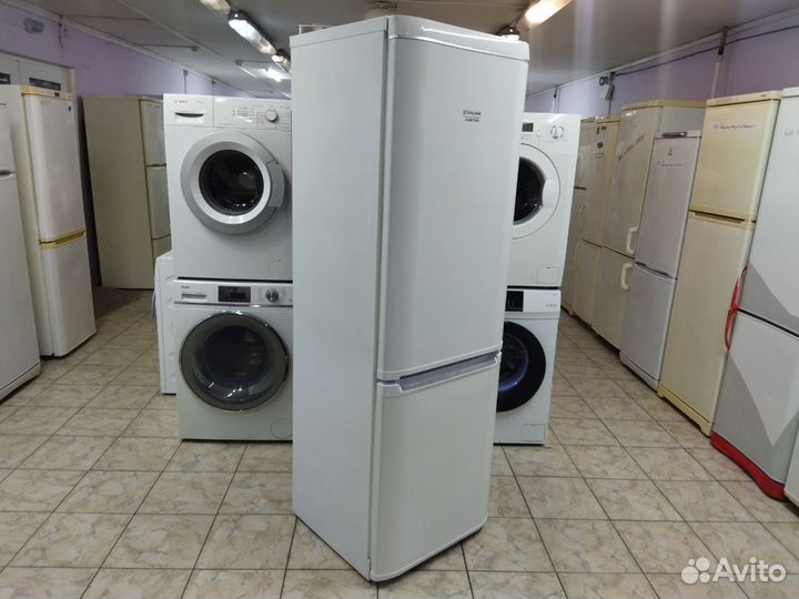 Холодильник NoFrost Ariston с гарантией