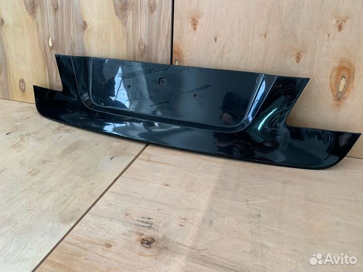 Накладка крышки багажника BMW 7 F01 F02