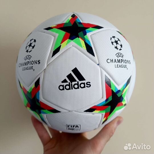 Мяч футбольный новый