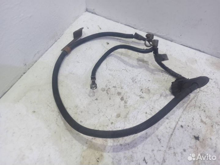 Клемма аккумулятора