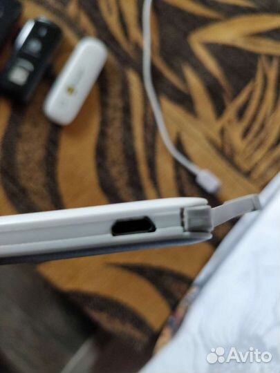 Модемы, роутер и внешний аккумулятор