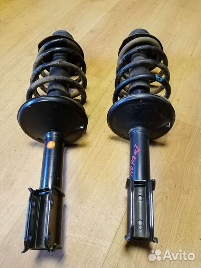 Амортизаторы перед. Рено логан1