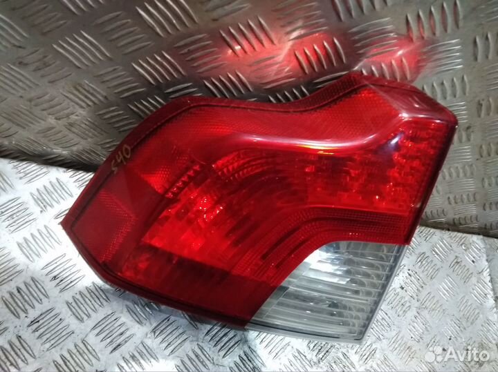 Фонарь S40 (07-12) L б\у