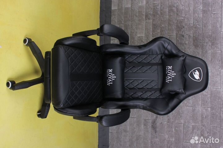 Офисное кресло (геймерское). Кресло для директора