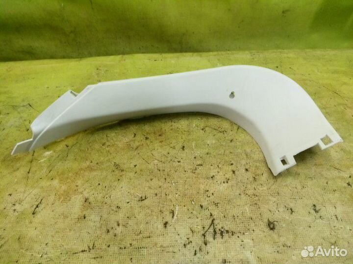 Обшивка крышки багажника задняя правая Ford Focus