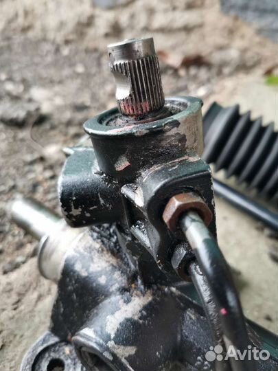 Рулевая рейка в сборе