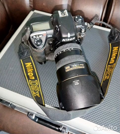 Фотоаппарат Nikon D2X