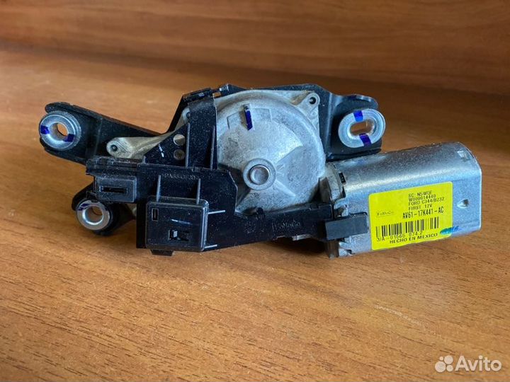 Мотор стеклоочистителя задний Ford C-Max 2010