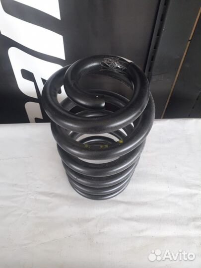 Передняя пружина mercedes 424 427 a4243210404