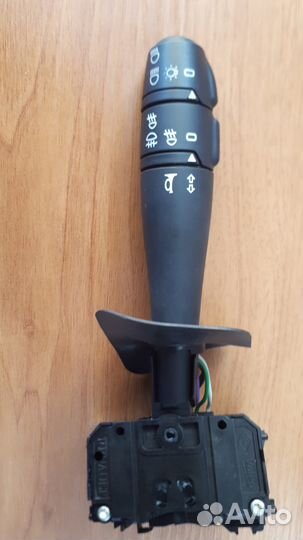 Переключатель/рычаг подрулевой Рено Логан левый