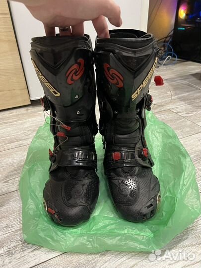 Мотоботы спортивные