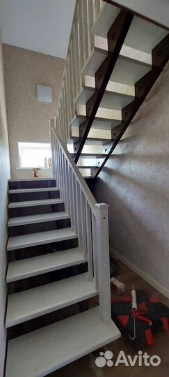 Лестница на металлокаркасе. Опытные мастера