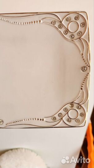 Блюдо фарфор Lefard со стразами новое