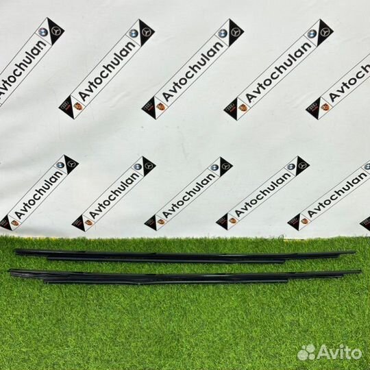 Молдинг двери задний левый Bmw 5-Series G30 2017