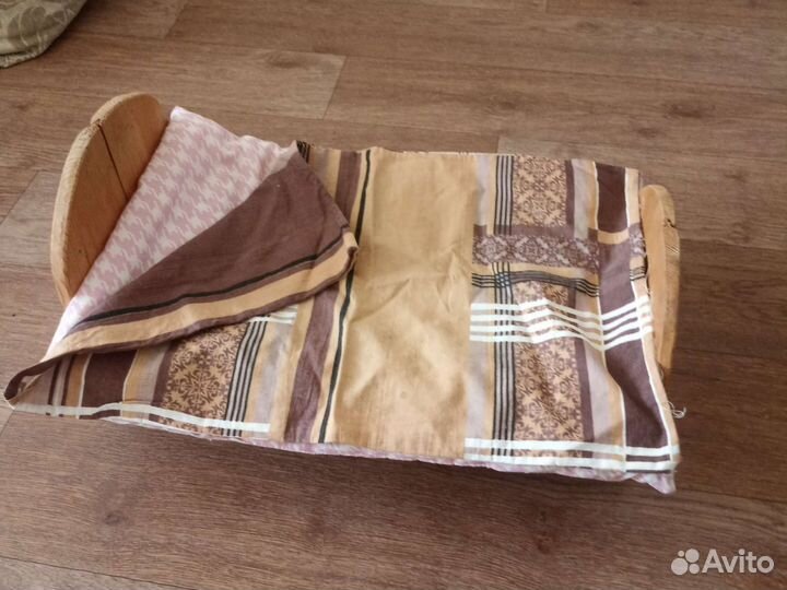 Кроватка для кукол