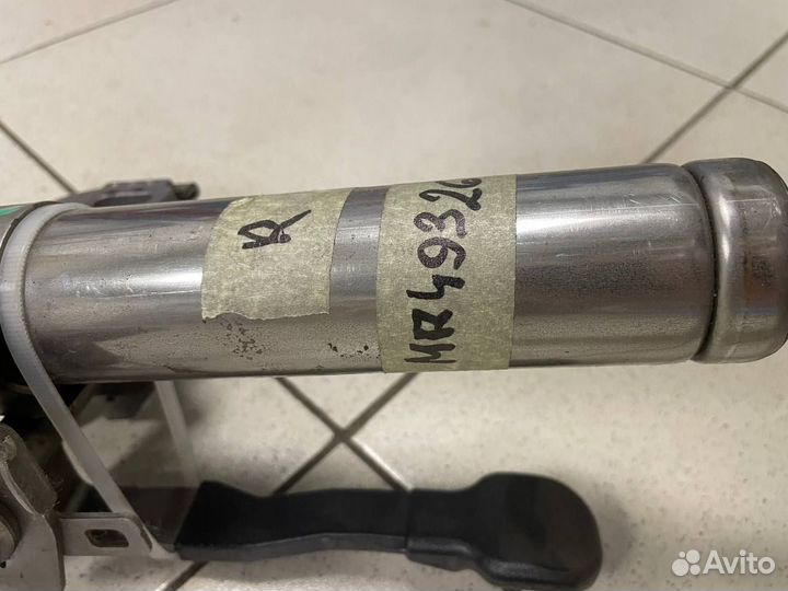 Колонка рулевая новая оригинал Mitsubishi MR493261