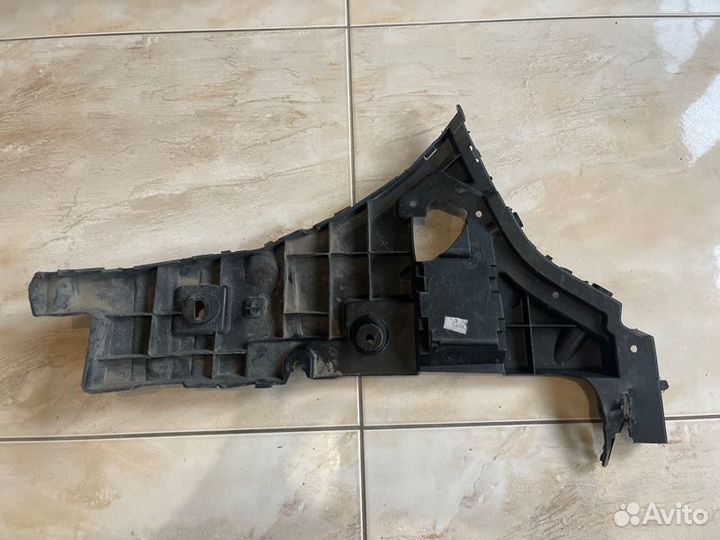 Кронштейн бампера задний правый Volvo Xc 60 С 2017