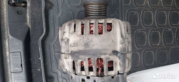 Генератор Renault kaptur 8200404459