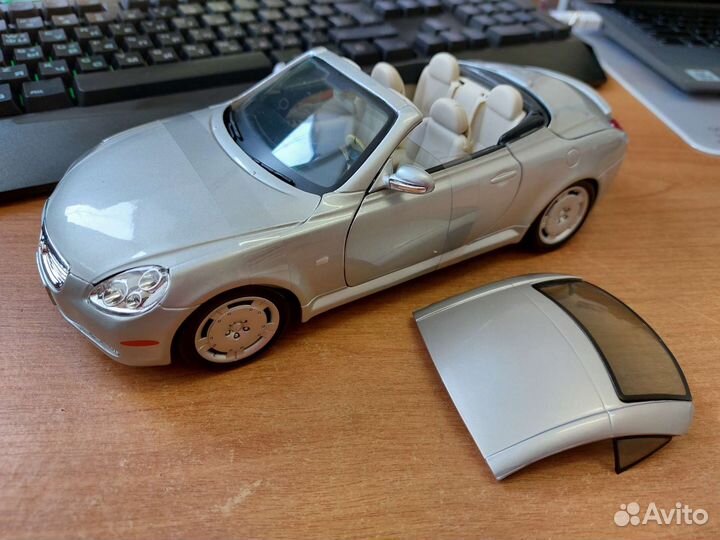 Коллекционная модель Lexus SC 430 1:18
