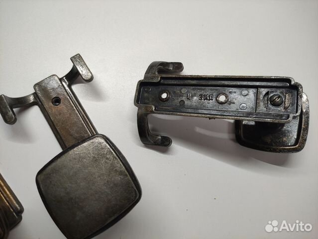 Металлические вешалки