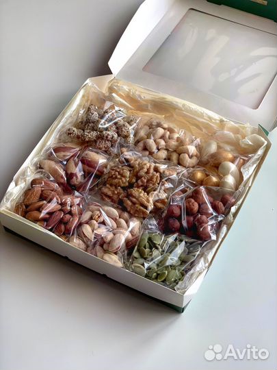 Подарочный набор орехов учителя на 1 сентября