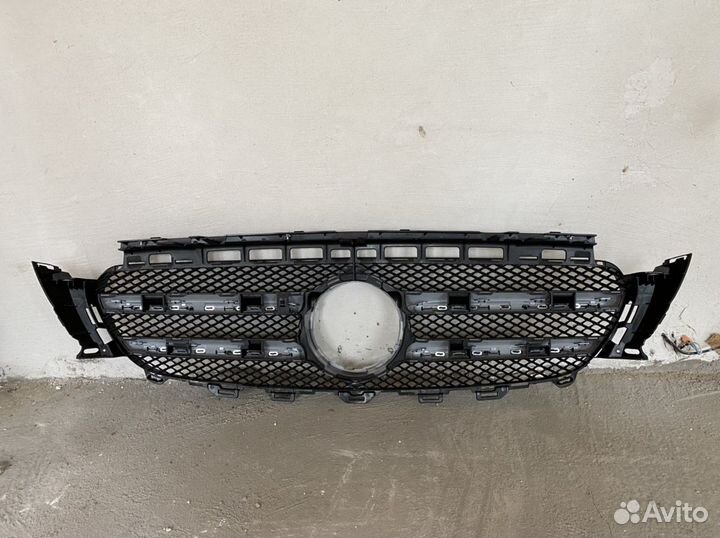 Решетка AMG w213