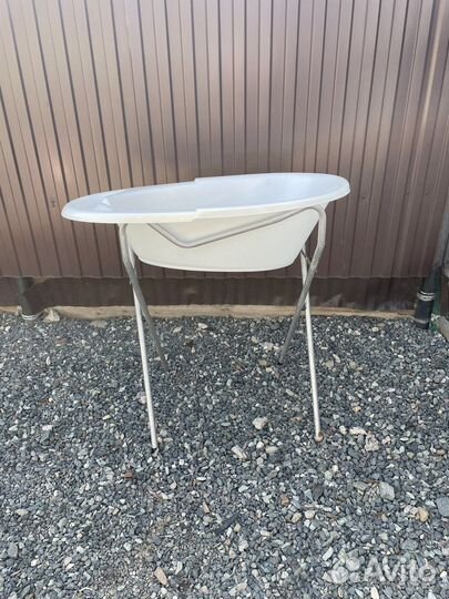 Ванночка для купания с подставкой
