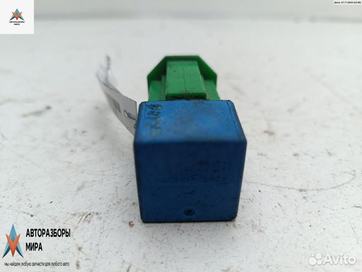 Блок управления вентилятором (реле) Peugeot 807