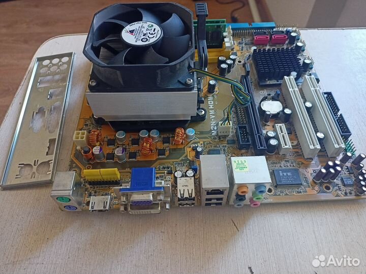 Комплект AMD Athlon 5000+Asus m2n-vm+озу 2gb+кулер