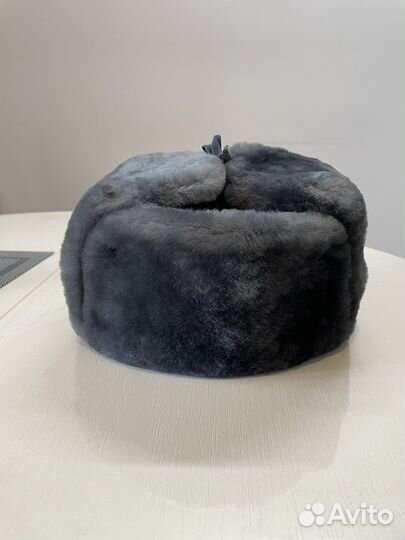 Армейска зимняя шапка