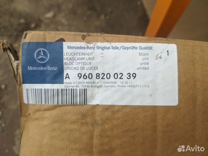 Фары оригинальные Mercedes Actros