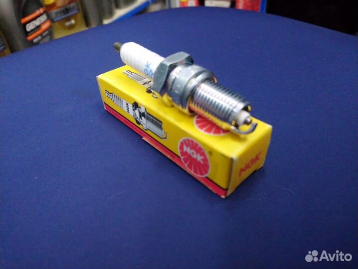 Свеча зажигания