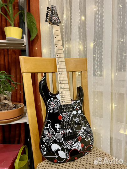 Фабричная семиструнная электрогитара